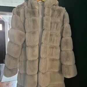 Sonja Morgan Trixie faux fur coat with hood